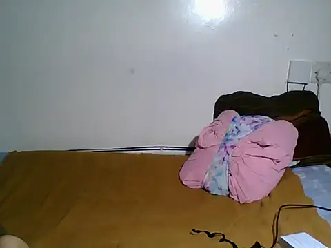 curvy queen89 online show from June 26, 2026, 7:47 am