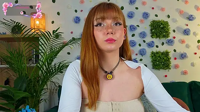 Snapshot of justmeavery chatting on June 2, 2026, 1:05 am justmeavery online show from June 2, 2026, 1:05 am