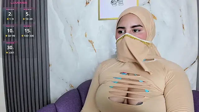 mariam akel online show from June 4, 2026, 1:32 am