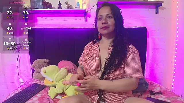 AlmaRose   online show from July 16, 2026, 11:24 pm