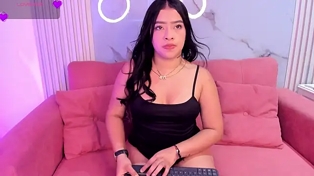 Snapshot of LizzyBrooks1 chatting on July 1, 2026, 5:41 am LizzyBrooks1 online show from July 1, 2026, 5:41 am