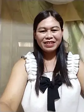 Snapshot of -Hatybi- chatting on June 14, 2026, 2:24 am -Hatybi- online show from June 14, 2026, 2:24 am