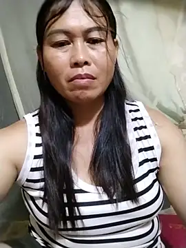 Snapshot of -Hatybi- chatting on July 8, 2026, 11:55 am -Hatybi- online show from July 8, 2026, 11:55 am