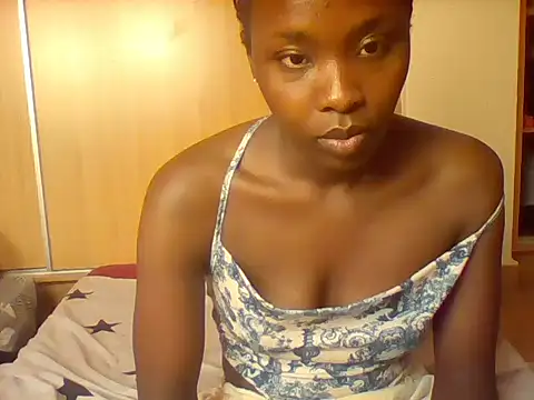 sweetmella  online show from May 30, 2026, 9:26 am