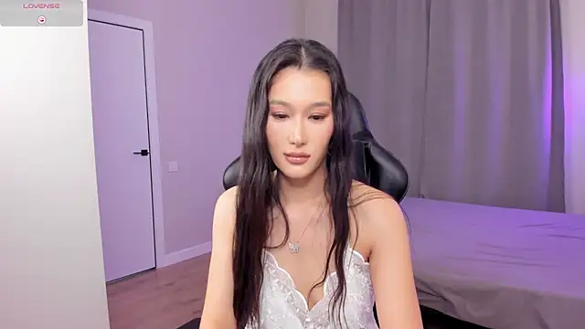 lilly mighty online show from June 3, 2026, 5:28 pm