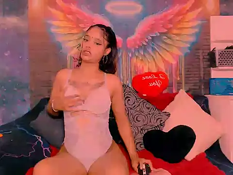 PetiteTeeen69 online show from August 4, 2026, 1:48 pm