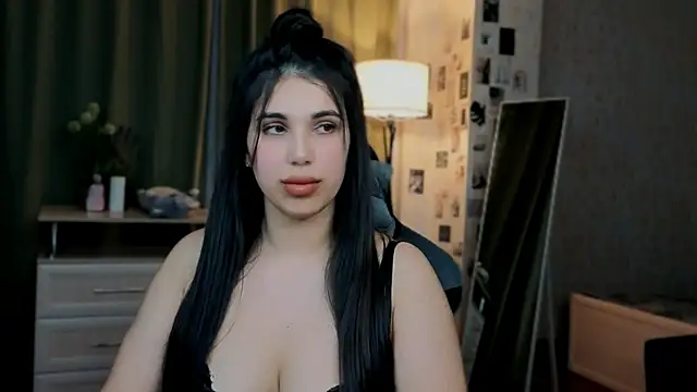 lipsyjanee online show from May 28, 2026, 7:53 pm