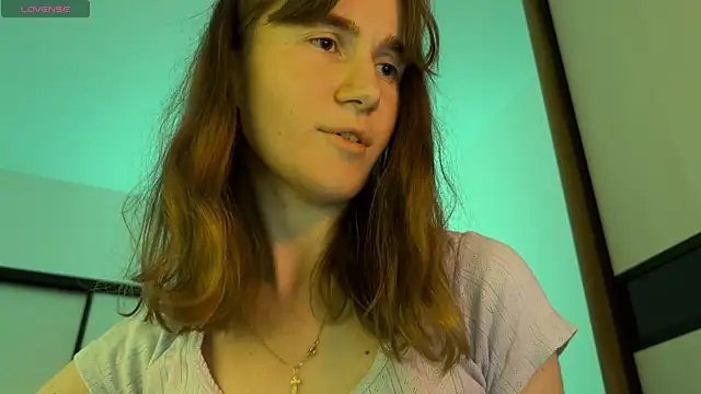 agniia257 online show from June 3, 2026, 9:08 pm