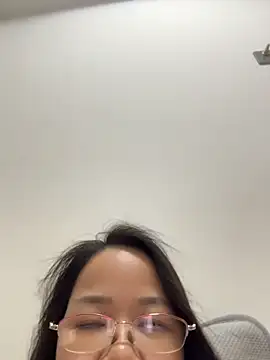 honghong mother online show from June 11, 2026, 3:42 pm