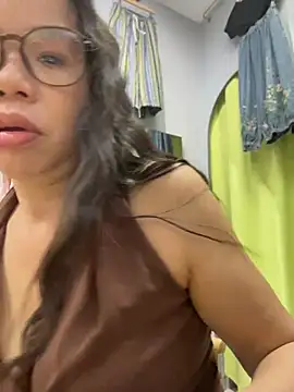 honghong mother online show from July 6, 2026, 12:12 pm