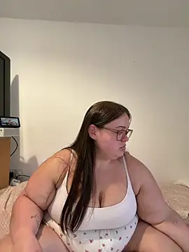 LillyMaexx online show from June 20, 2026, 8:47 pm
