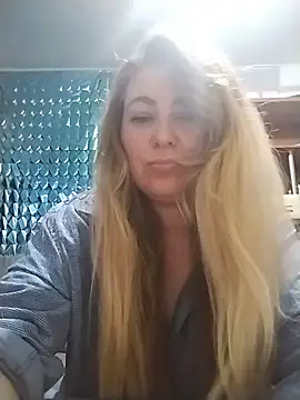 Snapshot of AngelWhite008 chatting on July 3, 2026, 8:59 pm AngelWhite008 online show from July 3, 2026, 8:59 pm