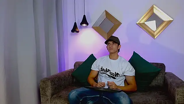 AxelFalconn online show from June 3, 2026, 6:23 pm