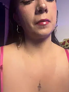 Snapshot of arilynn_ chatting on June 7, 2026, 5:12 am arilynn online show from June 7, 2026, 5:12 am