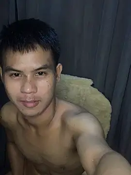 Snapshot of Asianboy_2000 chatting on July 5, 2026, 9:21 pm Asianboy 2000 online show from July 5, 2026, 9:21 pm