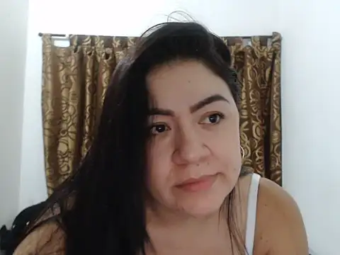 Luna-dark online show from June 6, 2026, 2:17 am