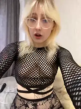 xp blondie online show from June 18, 2026, 11:59 am