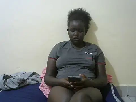 beauty girl2 online show from June 26, 2026, 5:24 am