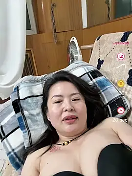 xxiaxia-2026 online show from May 31, 2026, 6:09 pm