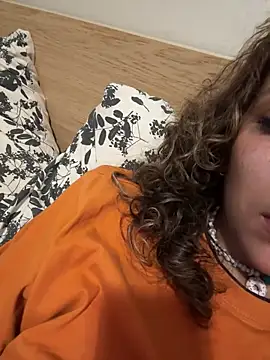Reine Sabrina online show from June 3, 2026, 9:52 pm