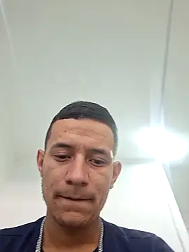 Teusnovinho28 online show from June 19, 2026, 12:22 pm