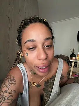 Snapshot of Kira_nyxx chatting on July 3, 2026, 12:22 pm Kira nyxx online show from July 3, 2026, 12:22 pm
