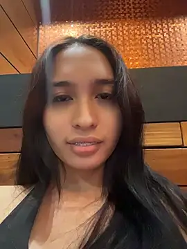 Snapshot of lovely_samina chatting on July 5, 2026, 3:33 am lovely samina online show from July 5, 2026, 3:33 am
