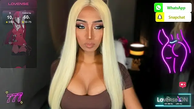 Snapshot of Attractive_Goddess_Isla chatting on June 11, 2026, 11:18 am Attractive Goddess Isla online show from June 11, 2026, 11:18 am