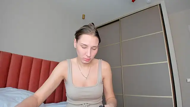 Snapshot of SofiClimbing chatting on January 4, 2025, 5:27 am SofiClimbing online show from January 4, 2025, 5:27 am