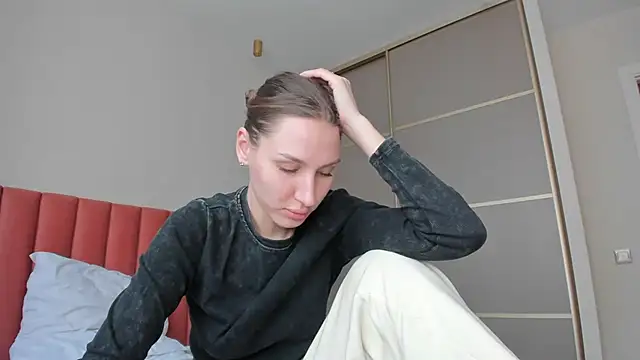 Snapshot of SofiClimbing chatting on February 11, 2025, 6:51 am SofiClimbing online show from February 11, 2025, 6:51 am