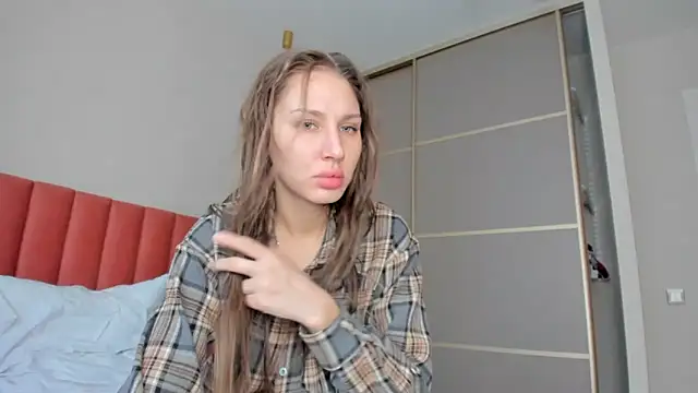 Snapshot of SofiClimbing chatting on January 12, 2025, 4:00 am SofiClimbing online show from January 12, 2025, 4:00 am