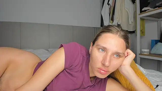 SofiClimbing online show from February 23, 2026, 12:01 am