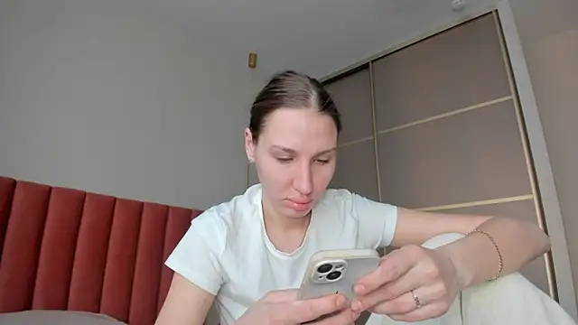 Snapshot of SofiClimbing chatting on March 16, 2025, 12:34 am SofiClimbing online show from March 16, 2025, 12:34 am