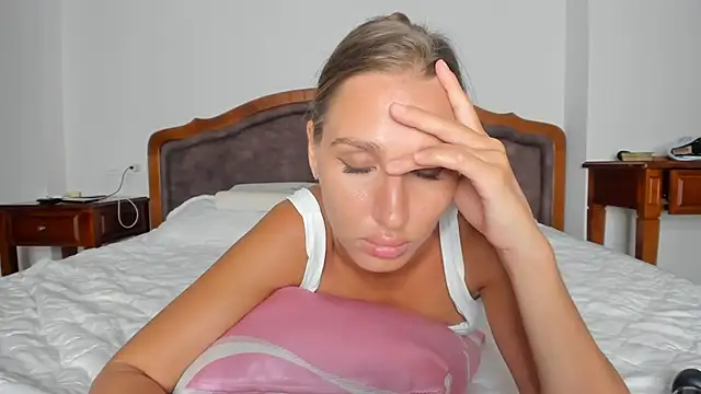 Snapshot of SofiClimbing chatting on September 19, 2025, 2:10 pm SofiClimbing online show from September 19, 2025, 2:10 pm