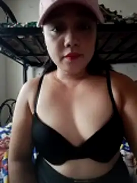 prettydora  online show from June 3, 2026, 2:34 am