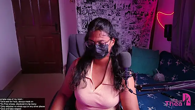 Snapshot of thea_rachel chatting on July 8, 2026, 7:36 pm thea rachel online show from July 8, 2026, 7:36 pm