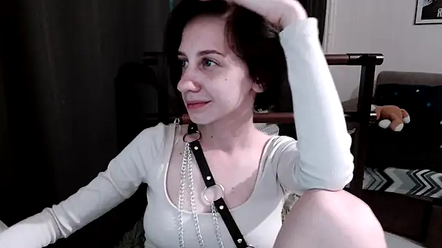 Snapshot of secrettt_poison chatting on July 11, 2026, 4:40 pm secrettt poison online show from July 11, 2026, 4:40 pm