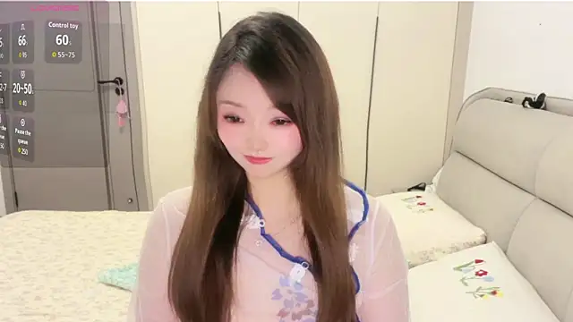 Snapshot of kiki-33 chatting on June 2, 2026, 6:08 pm kiki-33 online show from June 2, 2026, 6:08 pm
