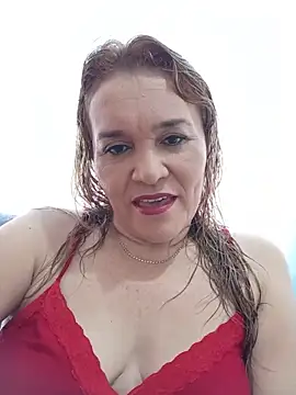 Snapshot of Sara_hilton02 chatting on June 17, 2026, 2:05 pm Sara hilton02 online show from June 17, 2026, 2:05 pm