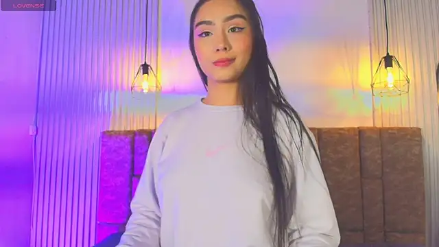 Snapshot of KENNIA_SWEETIEE chatting on June 8, 2026, 11:55 am KENNIA SWEETIEE online show from June 8, 2026, 11:55 am
