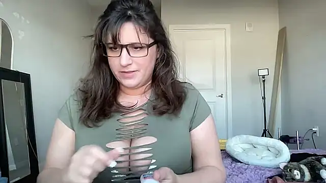 maddiliz online show from December 21, 2025, 8:42 pm