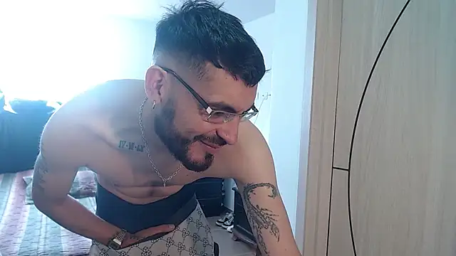 MalekXarxxx online show from June 2, 2026, 6:41 pm