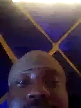 zuse1212 online show from June 4, 2026, 12:43 pm