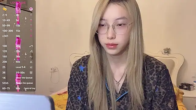 xiaoxiao-22 online show from July 1, 2026, 2:28 pm