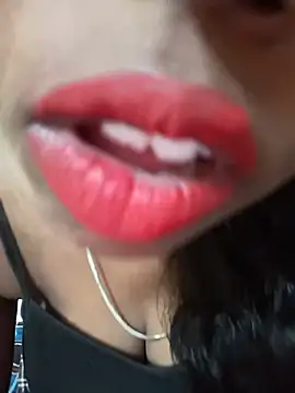 Snapshot of Sexy-Zeenat chatting on July 8, 2026, 8:26 am Sexy-Zeenat online show from July 8, 2026, 8:26 am