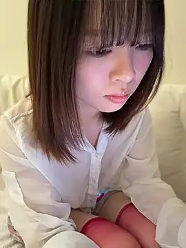 HappySadGirl online show from June 27, 2026, 12:22 pm