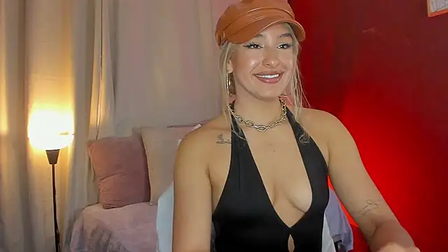 Snapshot of sensual_fer chatting on June 16, 2026, 2:28 pm sensual fer online show from June 16, 2026, 2:28 pm