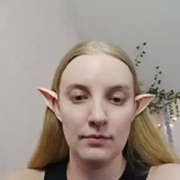 Snapshot of Elfie_Agatha chatting on June 10, 2026, 10:16 am Elfie Agatha online show from June 10, 2026, 10:16 am