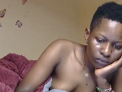 Snapshot of lunah_sexxy chatting on June 9, 2026, 7:53 am lunah sexxy online show from June 9, 2026, 7:53 am
