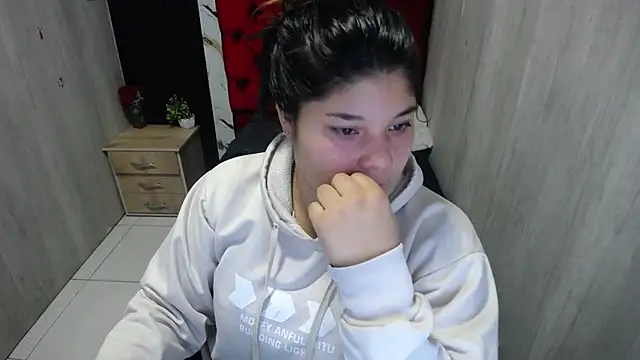 Snapshot of tiana_wolf chatting on June 12, 2026, 11:52 am tiana wolf online show from June 12, 2026, 11:52 am